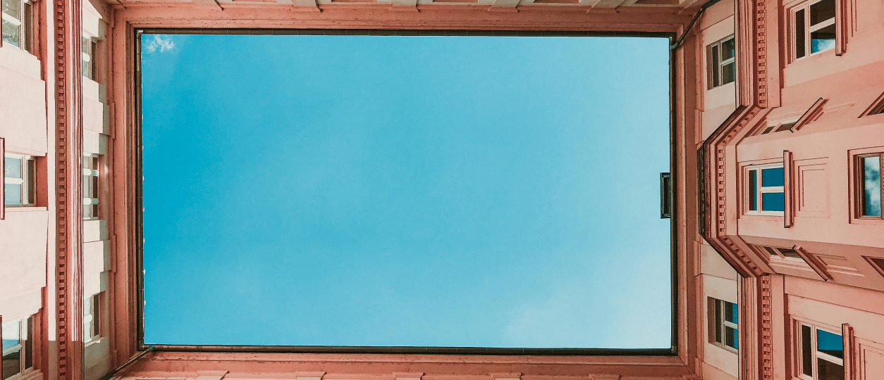 Közeleg a határidő, be kell jegyeztetni a közös képviselőket